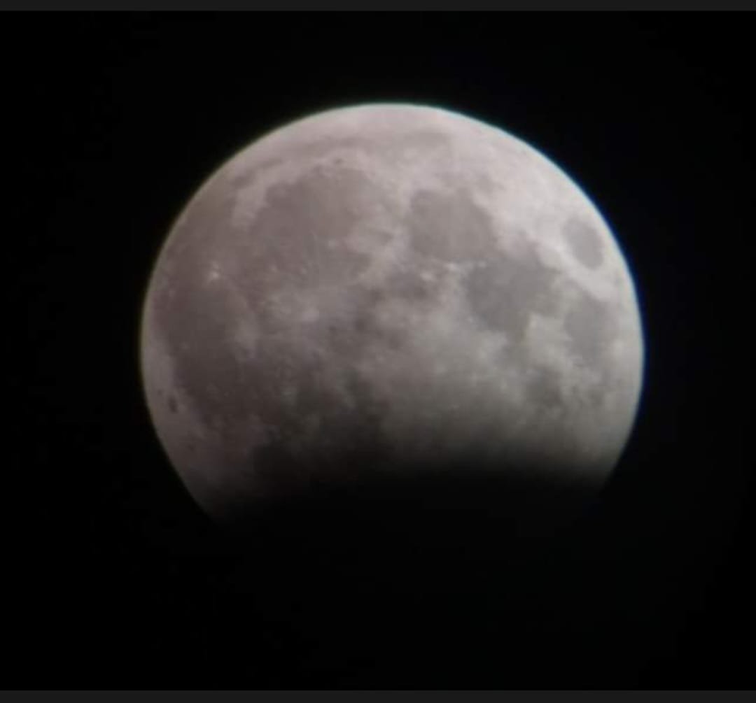 Moon photographed by Mohit Shah — astronomy from the studio archive